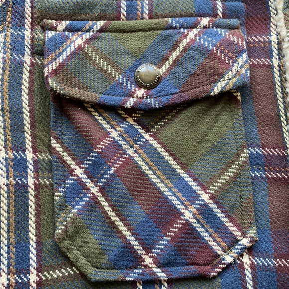 Roots Flannel Plaid Sherpa Jacket - Picture 8 of 9